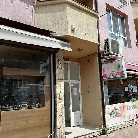 Апартамент Таня Apartment